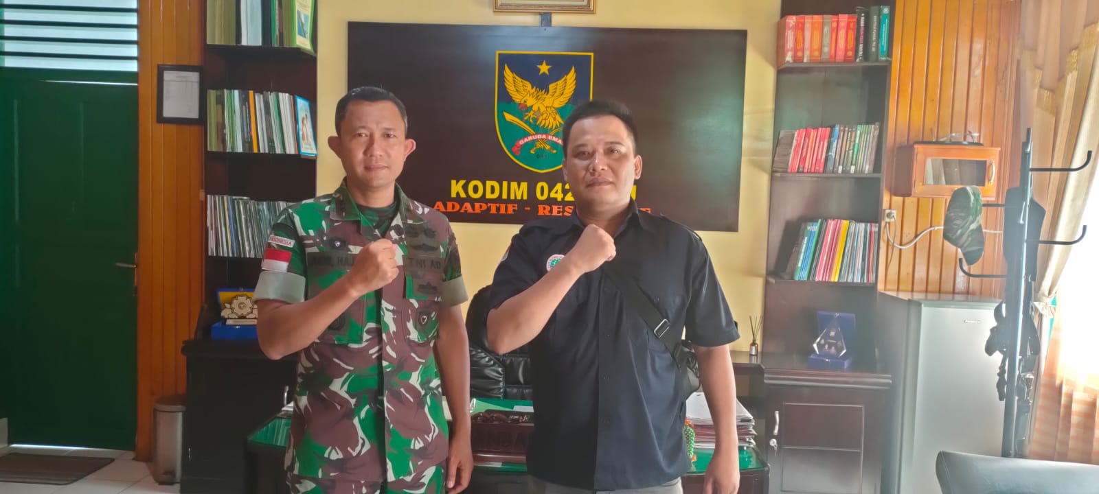 Pengurus Wilayah Ikatan Wartawan Online (IWO) Provinsi Bengkulu Kunjungi Kodim 0423/BU