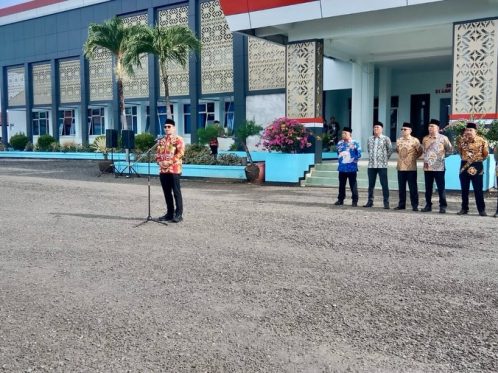Bupati Seluma memimpin apel akbar dan halal bihalal ASN di halaman Kantor Bupati Seluma
