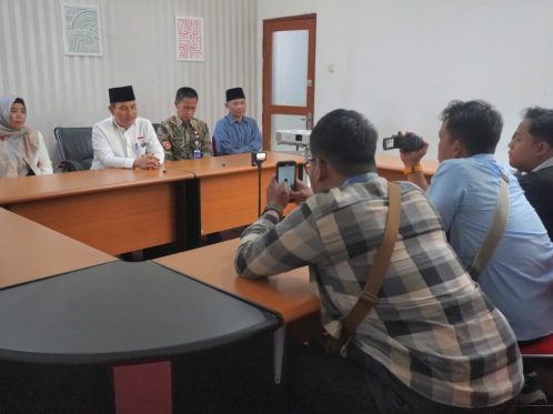 Sekda Bengkulu bersama tim melakukan klarifikasi dugaan jual beli jabatan di kantor BKD